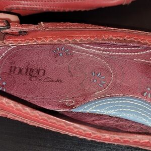 Clarks Indigo Women's Red Leather Slip-ons